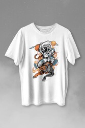 Aslan Üstünde Mızraklı Savaşçı Astronot Uzay Baskılı Tişört Unisex T-shirt - Thumbnail