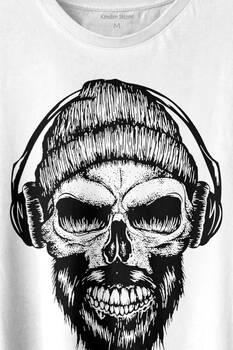 Müzik Dinleyen Bereli Kuru Kafa Kulaklık Bere Skull Listen Music Baskılı Tişört Unisex T-shirt