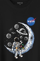 Nasa Logolu Ay Ayda Donut Yiyen Astronot Drinkin Coffee Baskılı Tişört Unisex T-Shirt - Thumbnail