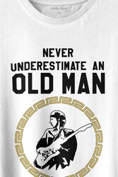 Never Undersestimate An Old Man David Mark Knopfler Baskılı Tişört Unisex T-shirt - Thumbnail