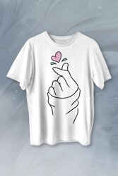 Seni Seviyorum Kore El İşareti Minimal Baskılı Tişört Unisex T-shirt - Thumbnail