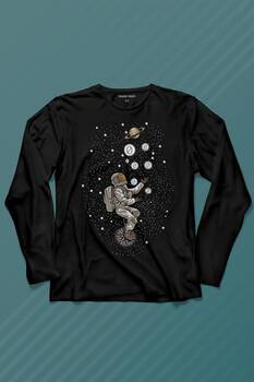 Uzayda Jonglör Astronot Top Çeviren Hokkabaz Cosmos Uzun Kollu Tişört Baskılı T-Shirt