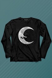 Uzayda Sarılan Ay Aşık Smile Cosmos Gülümsemesi Uzun Kollu Tişört Baskılı T-Shirt - Thumbnail